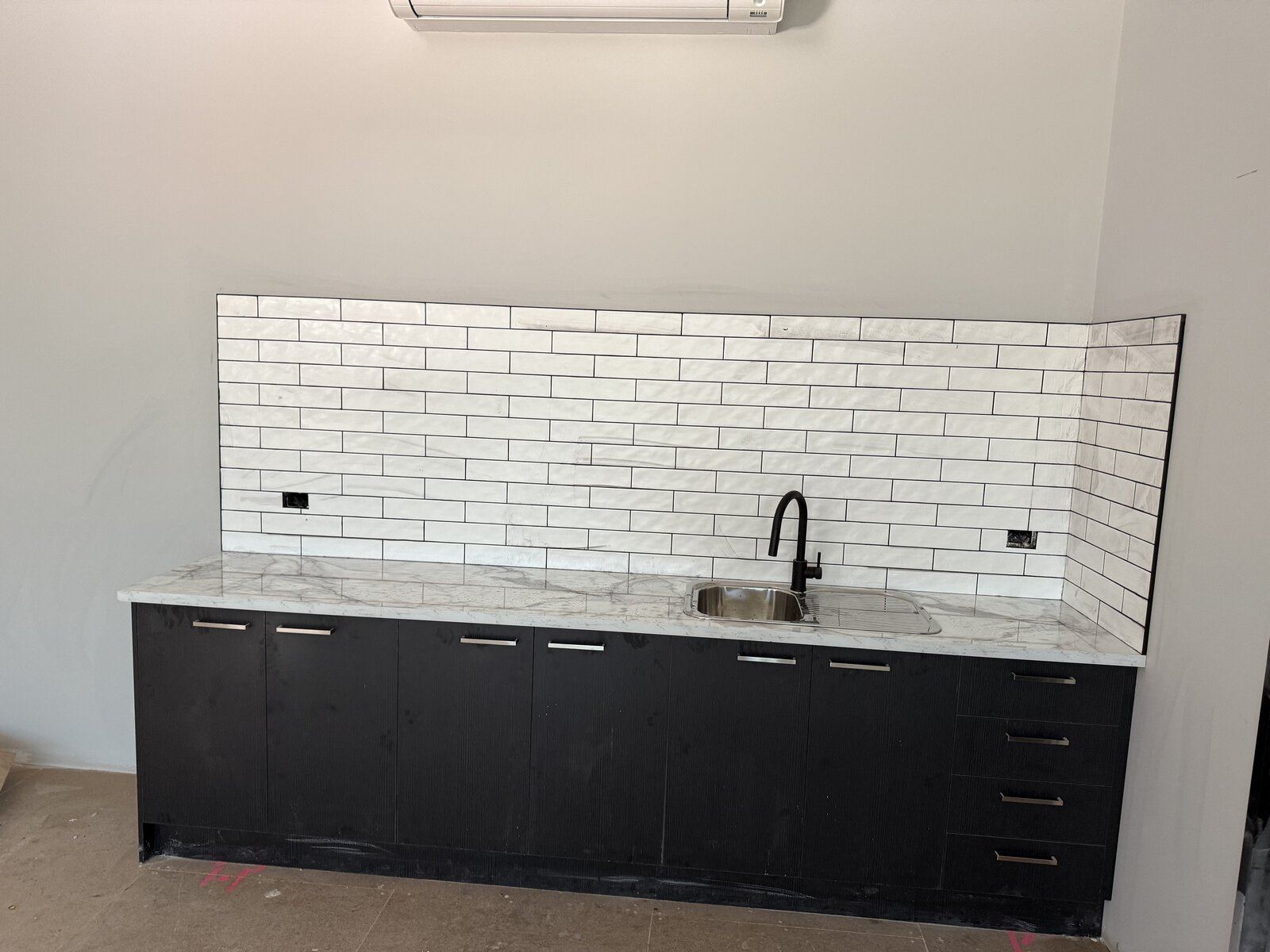 White subway tile splashback project in Melbourne, Victoria - gallery photo