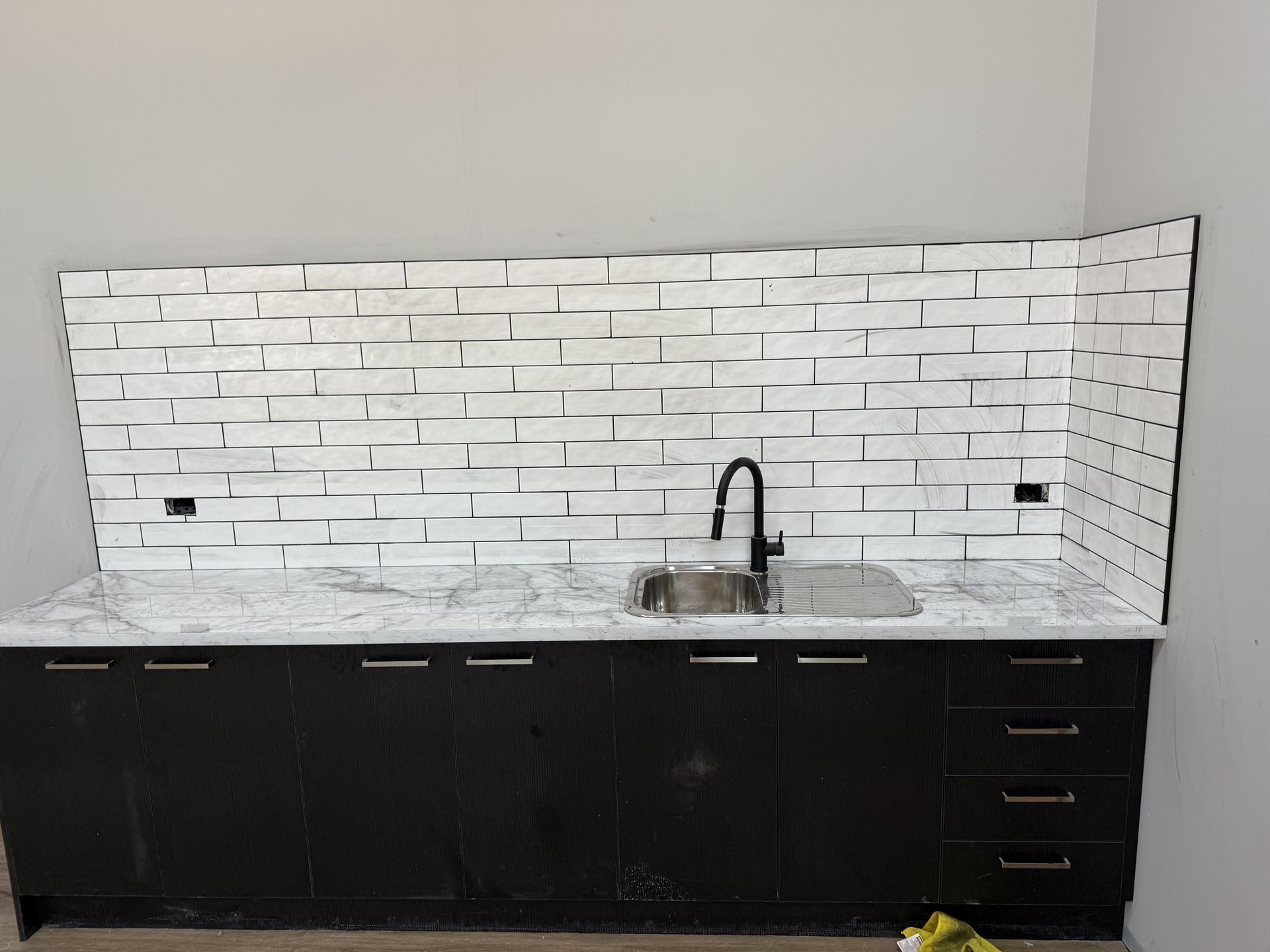 Deer Park Kitchen Splashback Tiling - gallery photo